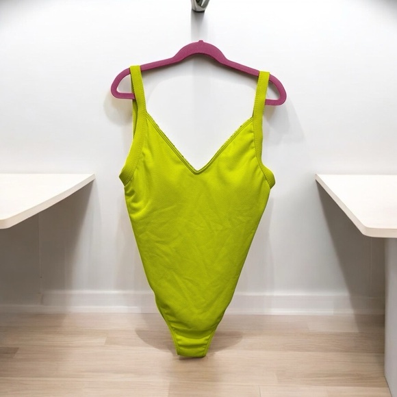 Roxy Sisters Fashion One Piece size M - Picture 4 of 10